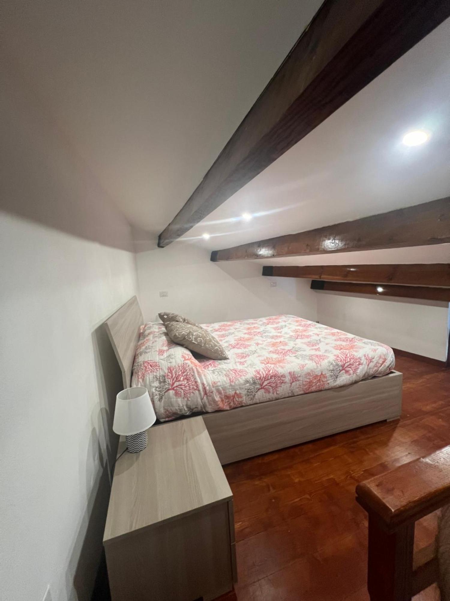 Station Rooms37 Sassari Buitenkant foto